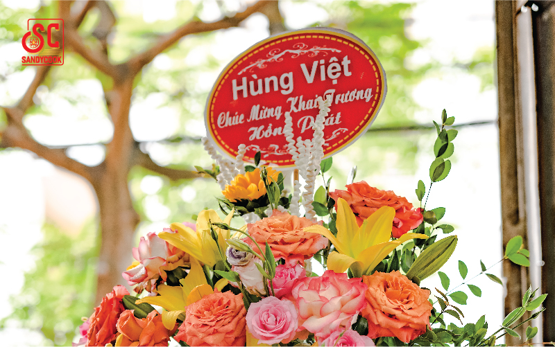 bó hoa tươi thắm hùng việt