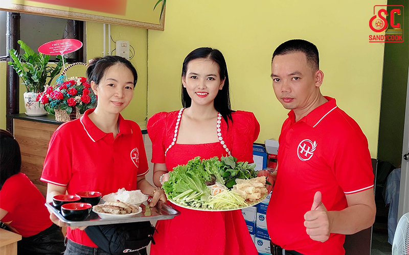 SandyCook hỗ trợ các anh chị chủ quán