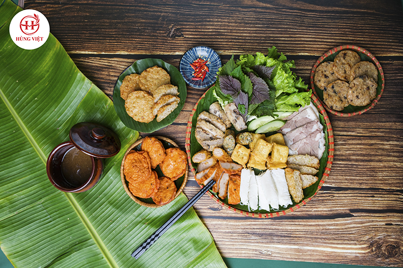 khách hàng ngày càng chuộng mẹt bún đậu đầy đủ topping để có trải nghiệm trọn vẹn hơn