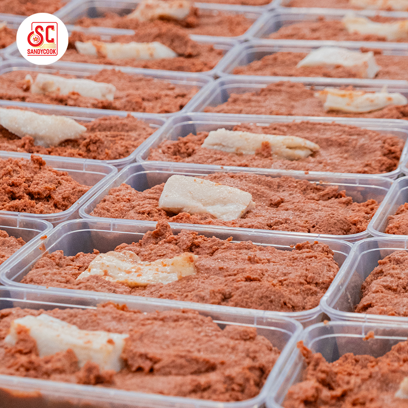 Pate là món ăn kèm tiện lợi, thường được dùng trong bánh mì, xôi…